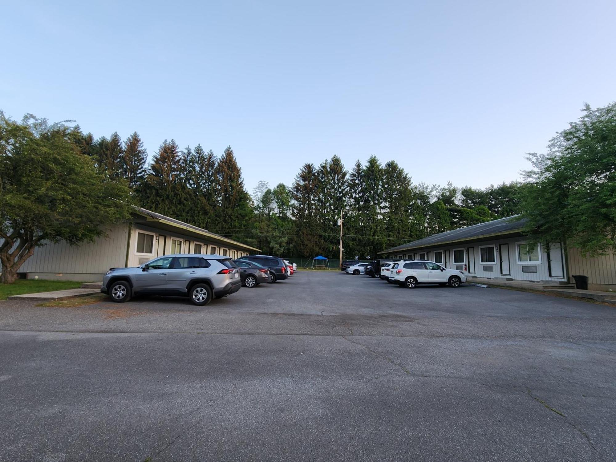 Glenwood Inn & Conference Center เดลาแวร์วอเตอร์แก๊ป ภายนอก รูปภาพ